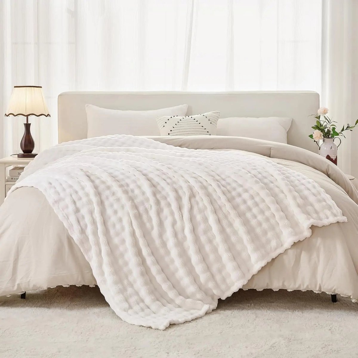 CozyNest 3D Bubble Plush Blanket — Raised Grid Texture, Lightweight Warmth