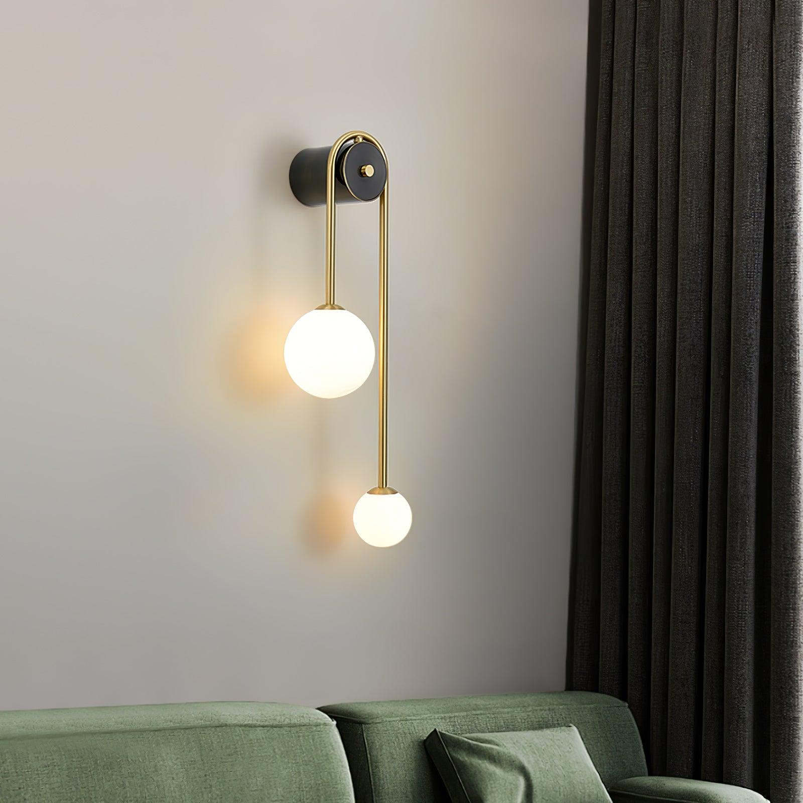 Elaro Brass Arc Wall Light | ventumra