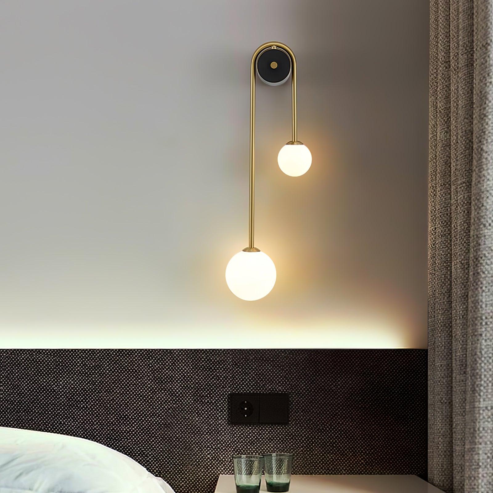 Elaro Brass Arc Wall Light | ventumra