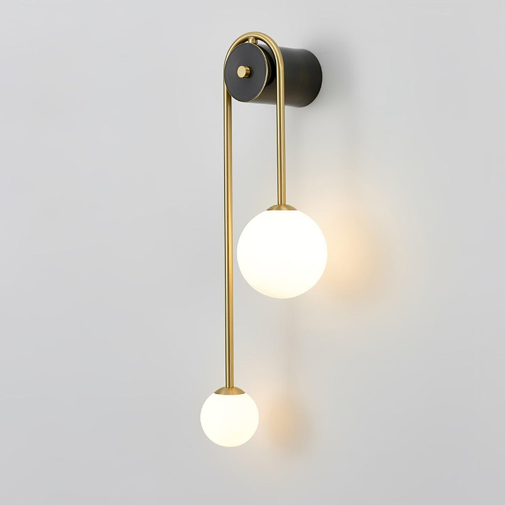 Elaro Brass Arc Wall Light | ventumra