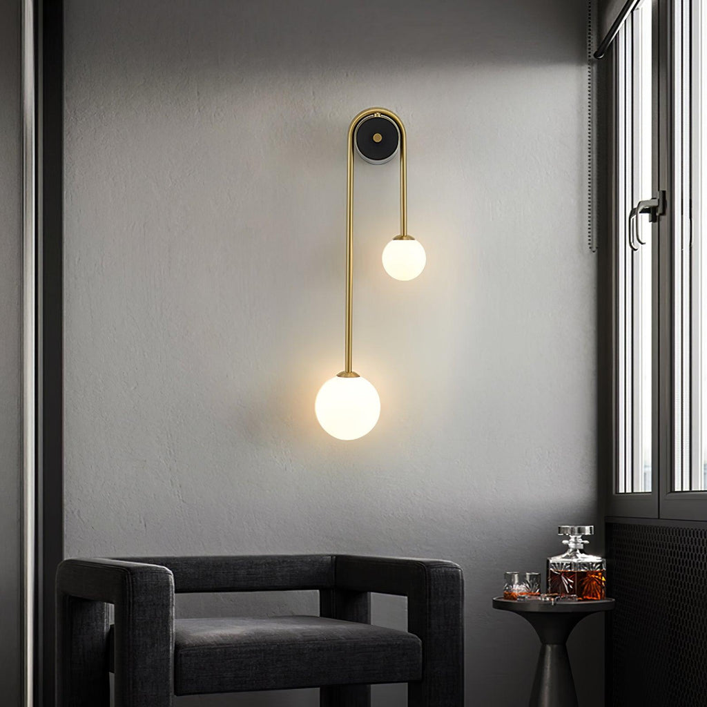 Elaro Brass Arc Wall Light | ventumra
