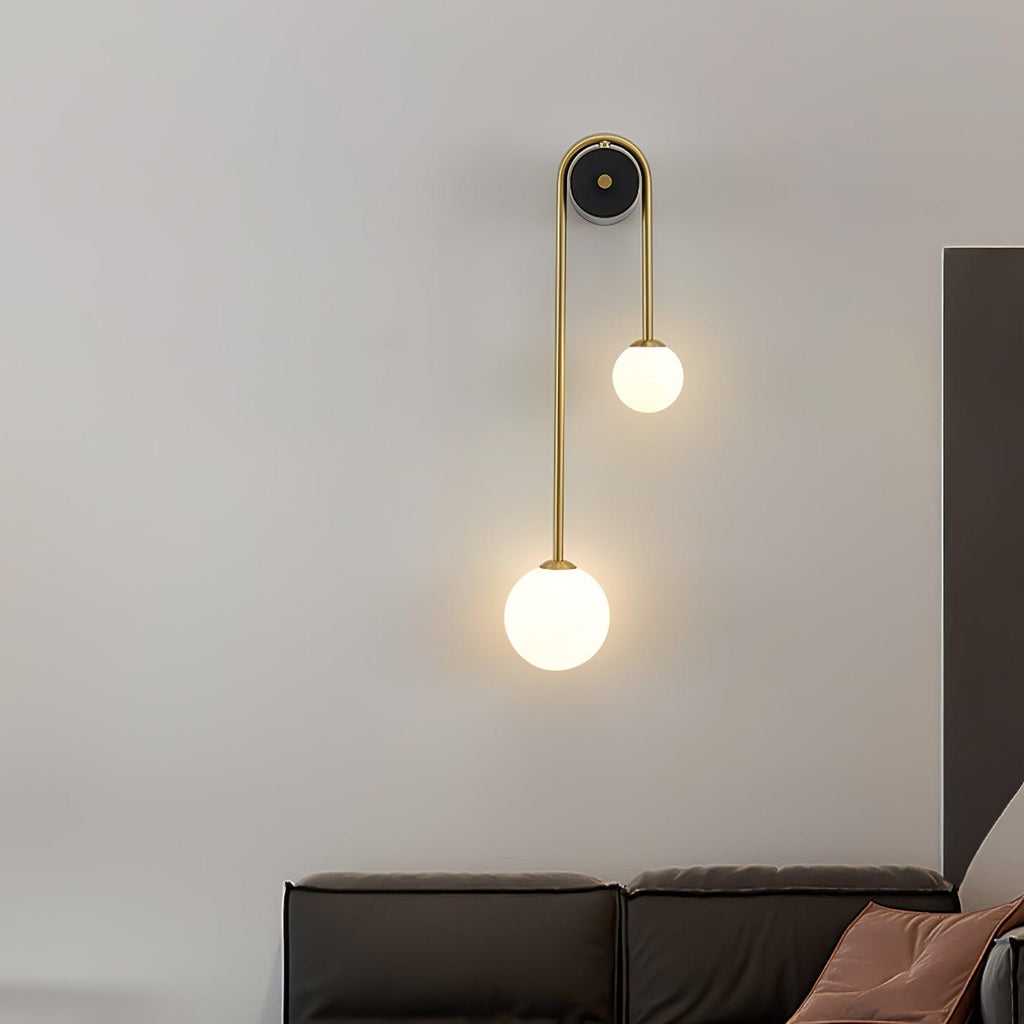 Elaro Brass Arc Wall Light | ventumra
