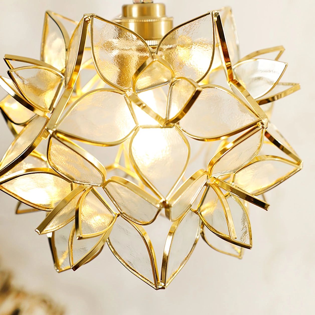 CapizLuxe Pendant Light Handcrafted Ceiling Lamp With Elegant Glow