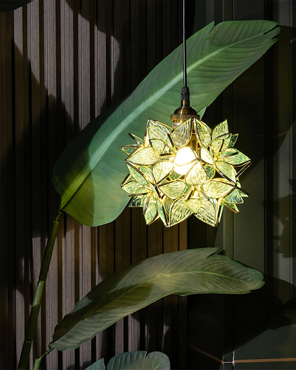 CapizLuxe Pendant Light Handcrafted Ceiling Lamp With Elegant Glow