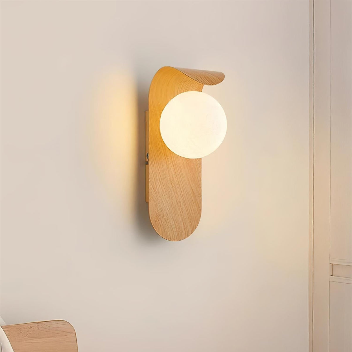 Arden Orb Wall Sconce | Ventumra