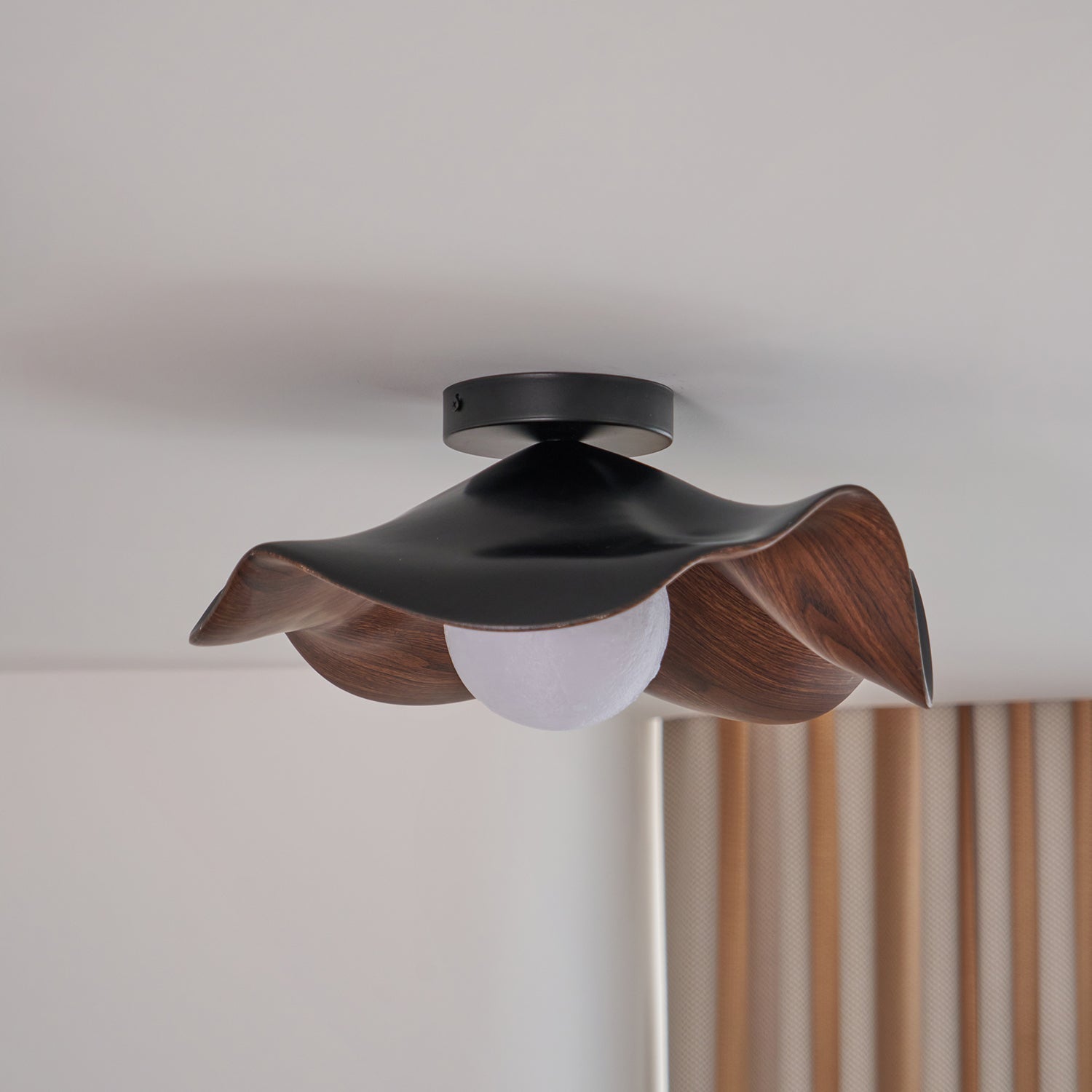 Lanoe Ceiling Light Wood Black&White | ventumra