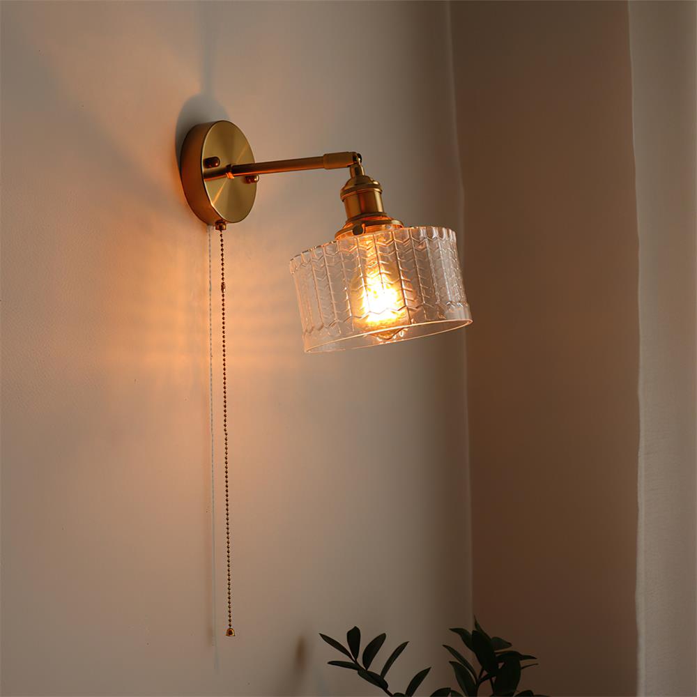 Wall Lamp Brass with Green/Clear Glass Shade and Pull Chain | ventumra
