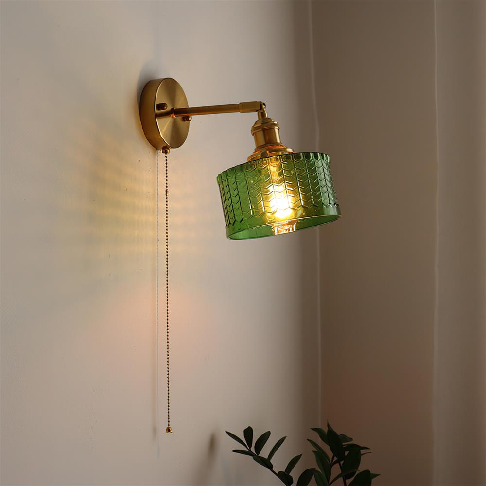 Wall Lamp Brass with Green/Clear Glass Shade and Pull Chain | ventumra