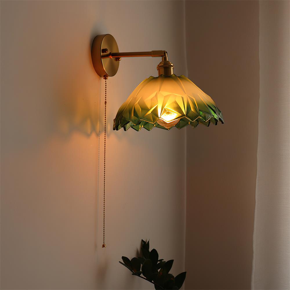 Wall Lamp Brass with Green/Clear Glass Shade and Pull Chain | ventumra