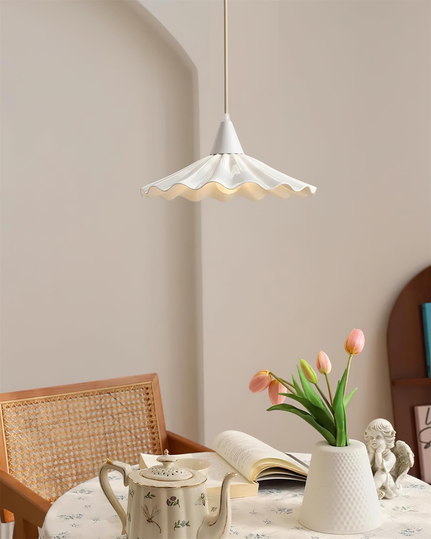 Rivora White Ceramic Pendant Light | ventumra