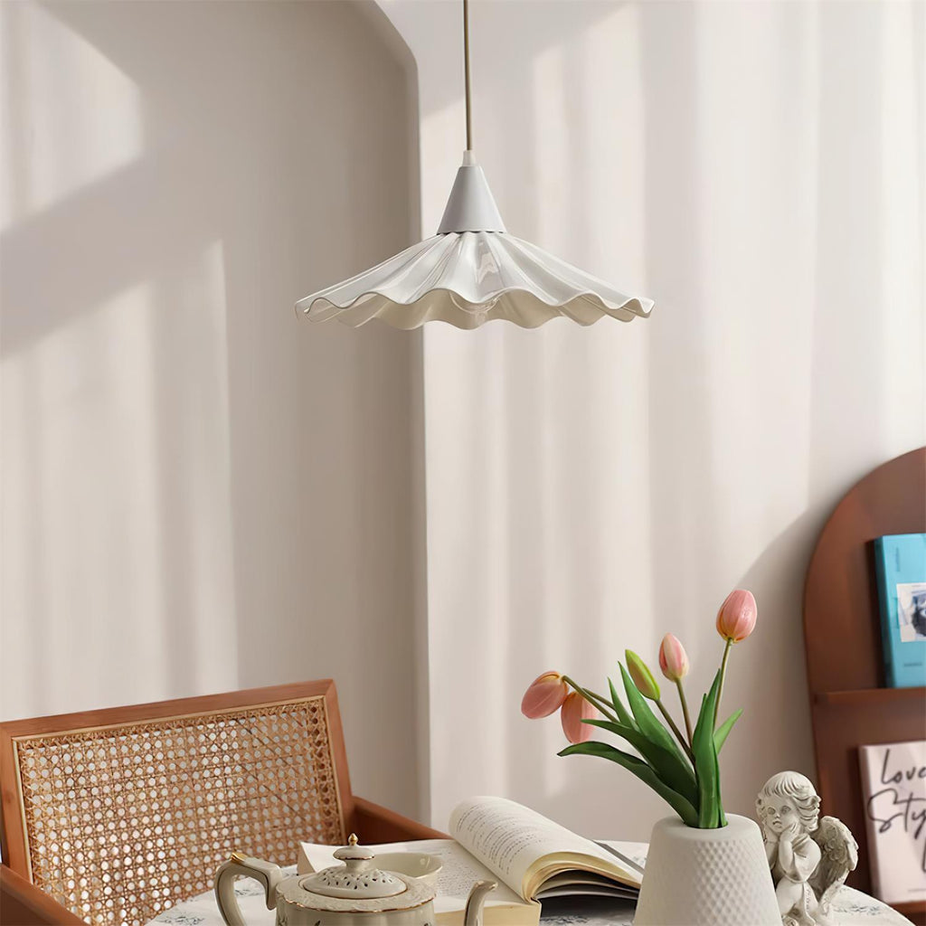 Rivora White Ceramic Pendant Light | ventumra