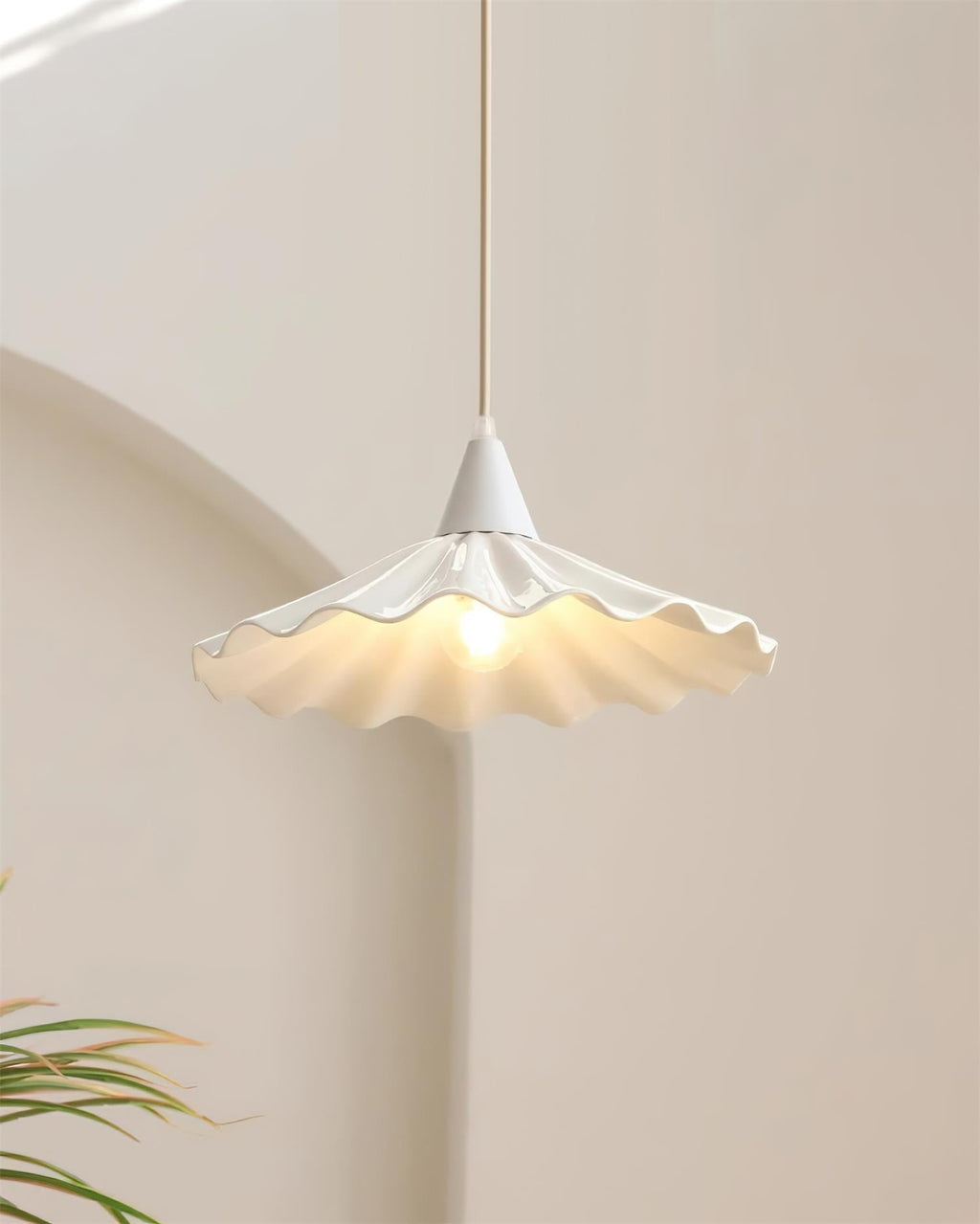 Rivora White Ceramic Pendant Light | ventumra