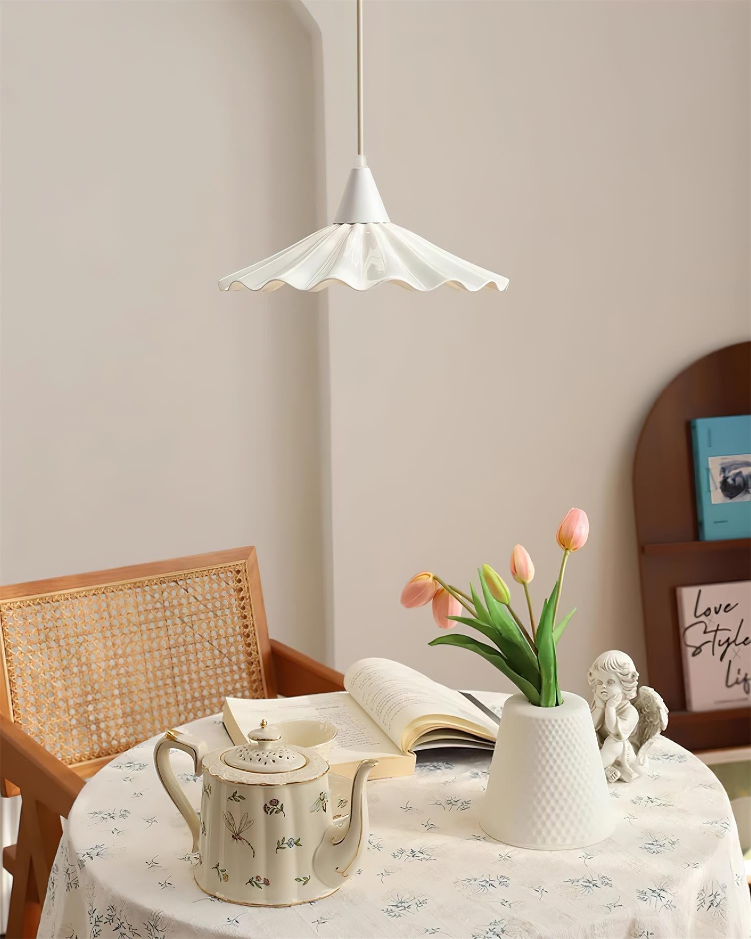 Rivora White Ceramic Pendant Light | ventumra