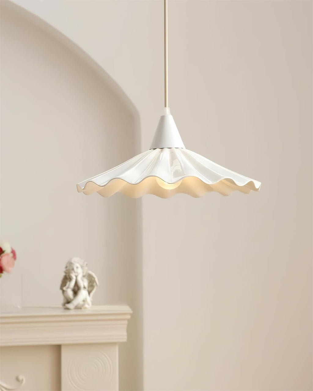Rivora White Ceramic Pendant Light | ventumra