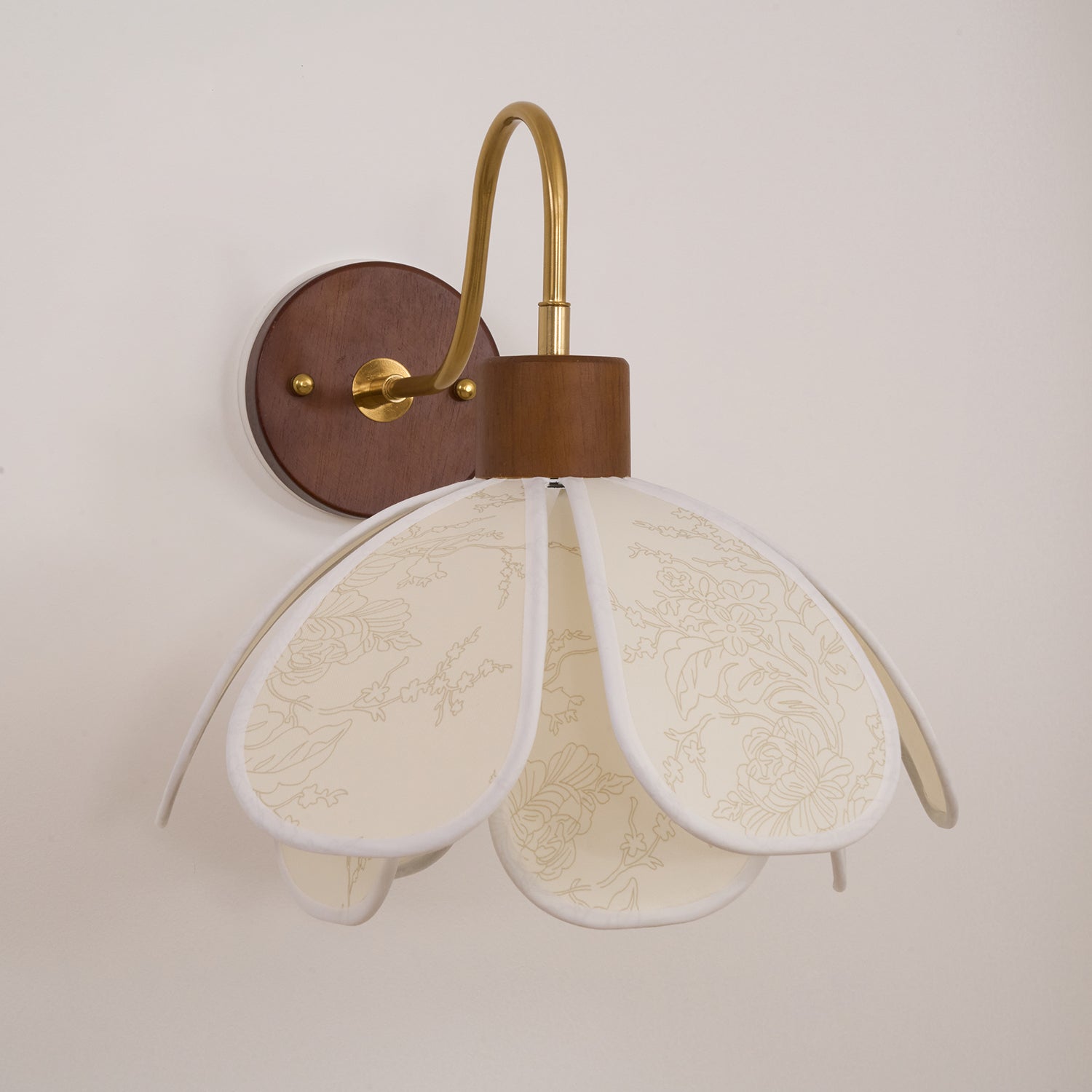 Yuki Wall Lamp Floral Wood Fabirc | ventumra