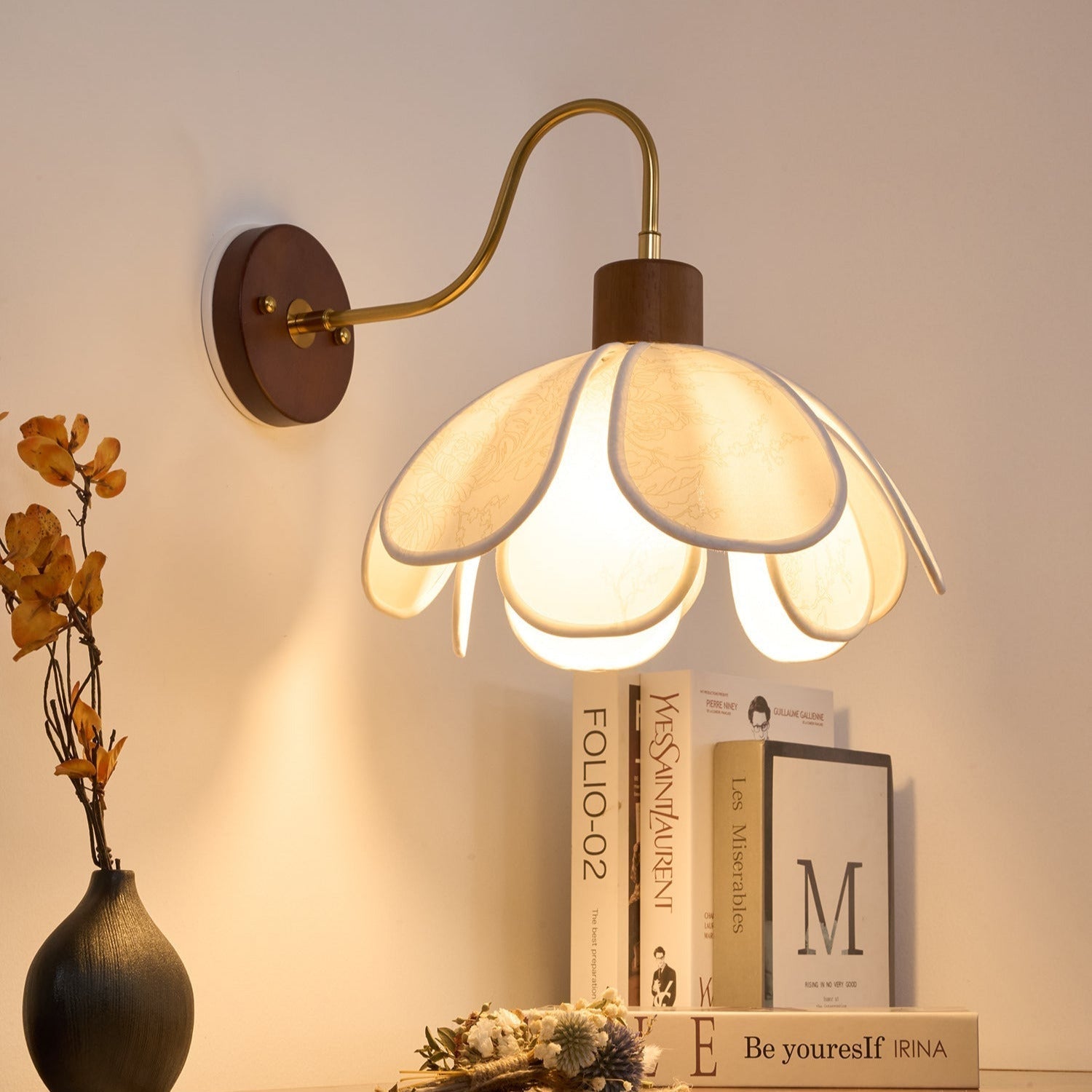 Yuki Wall Lamp Floral Wood Fabirc | ventumra