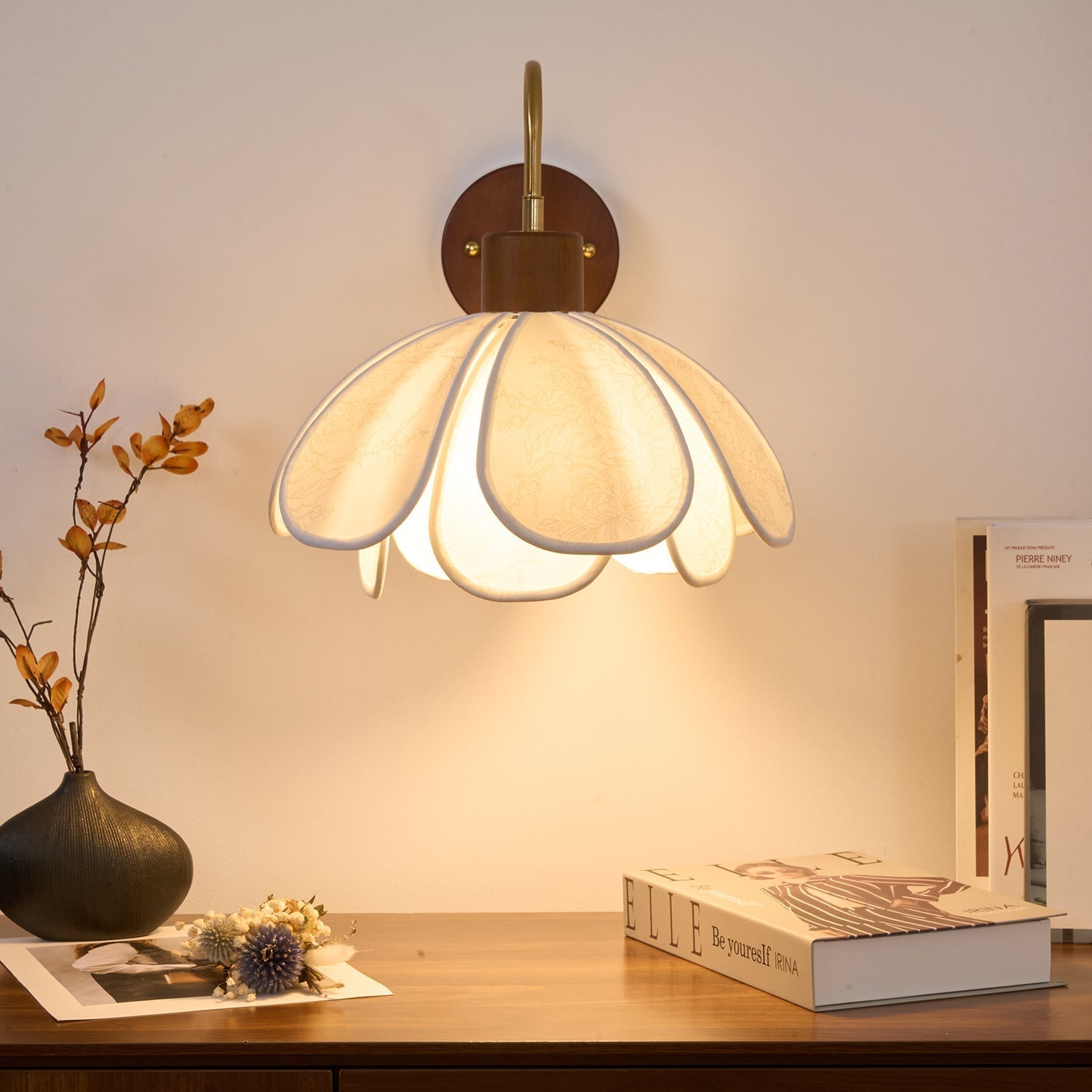 Yuki Wall Lamp Floral Wood Fabirc | ventumra
