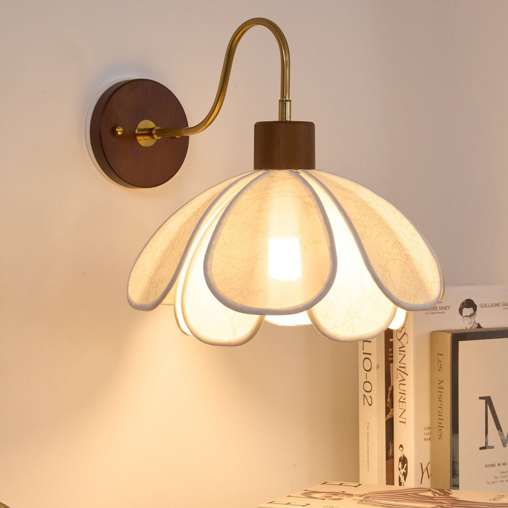 Yuki Wall Lamp Floral Wood Fabirc | ventumra