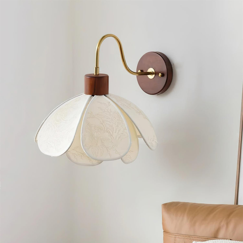 Yuki Wall Lamp Floral Wood Fabirc | ventumra