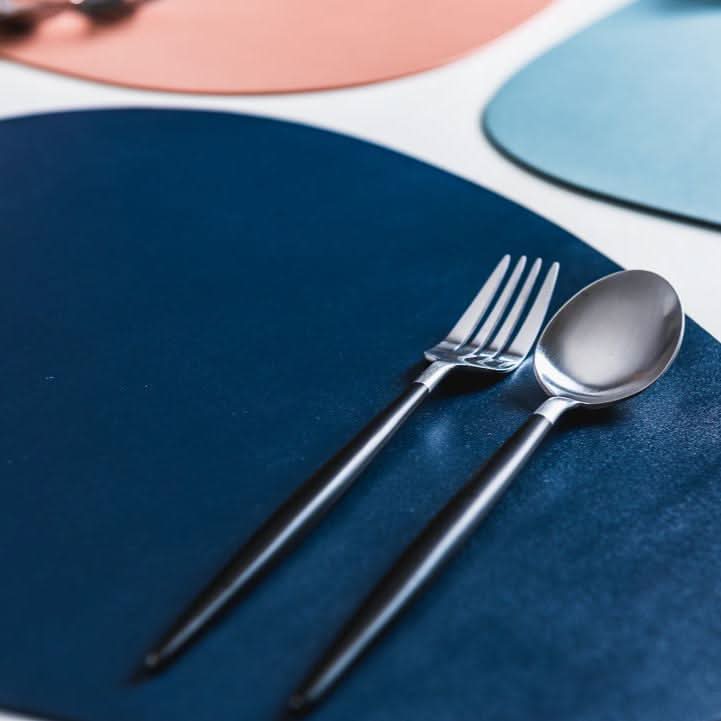 Aura-Platzsets und Untersetzer – Hitzebeständiges, pflegeleichtes Tischset