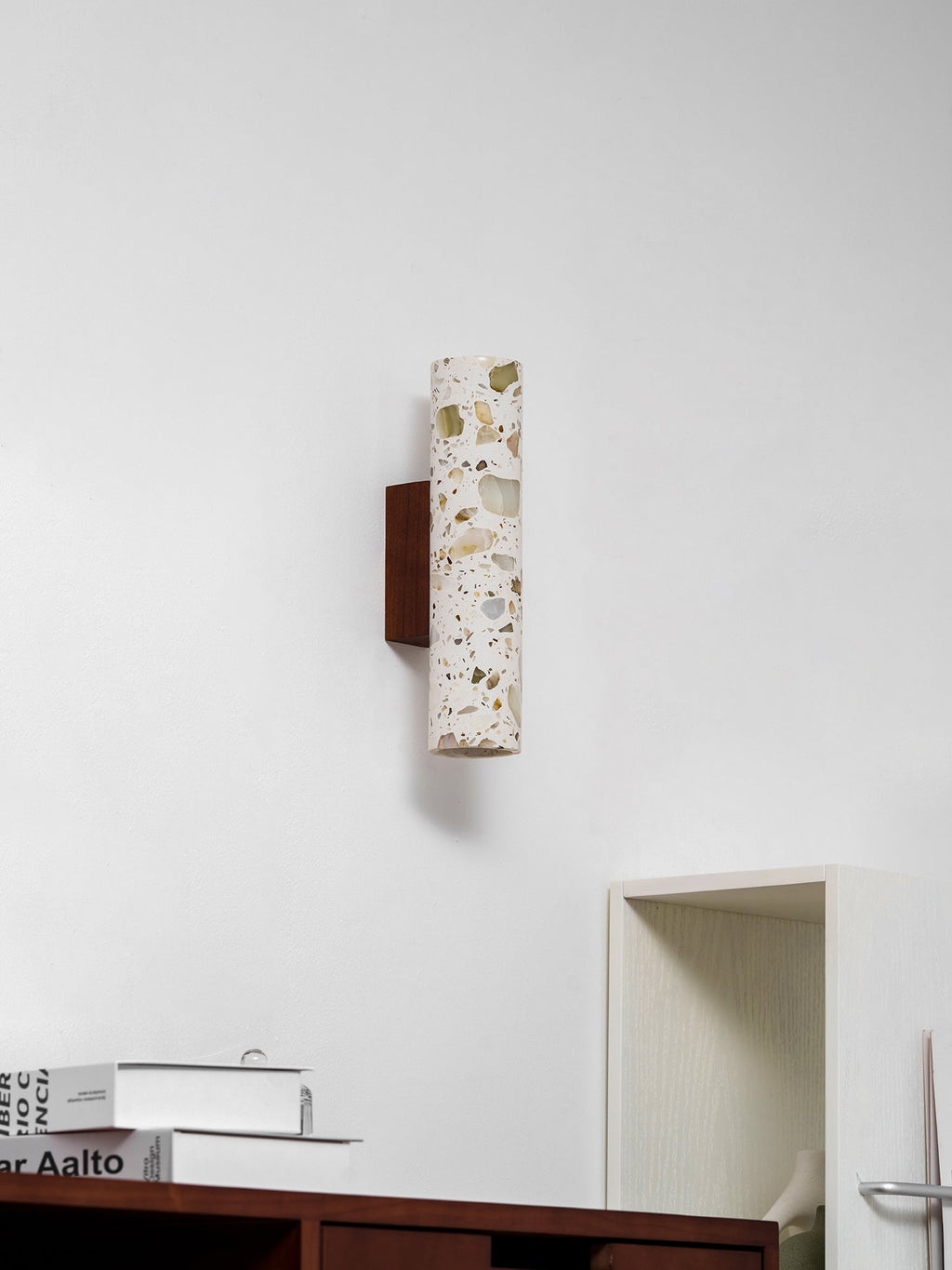 Terrazzo Cylinder -seinävalaisin | Ventumra