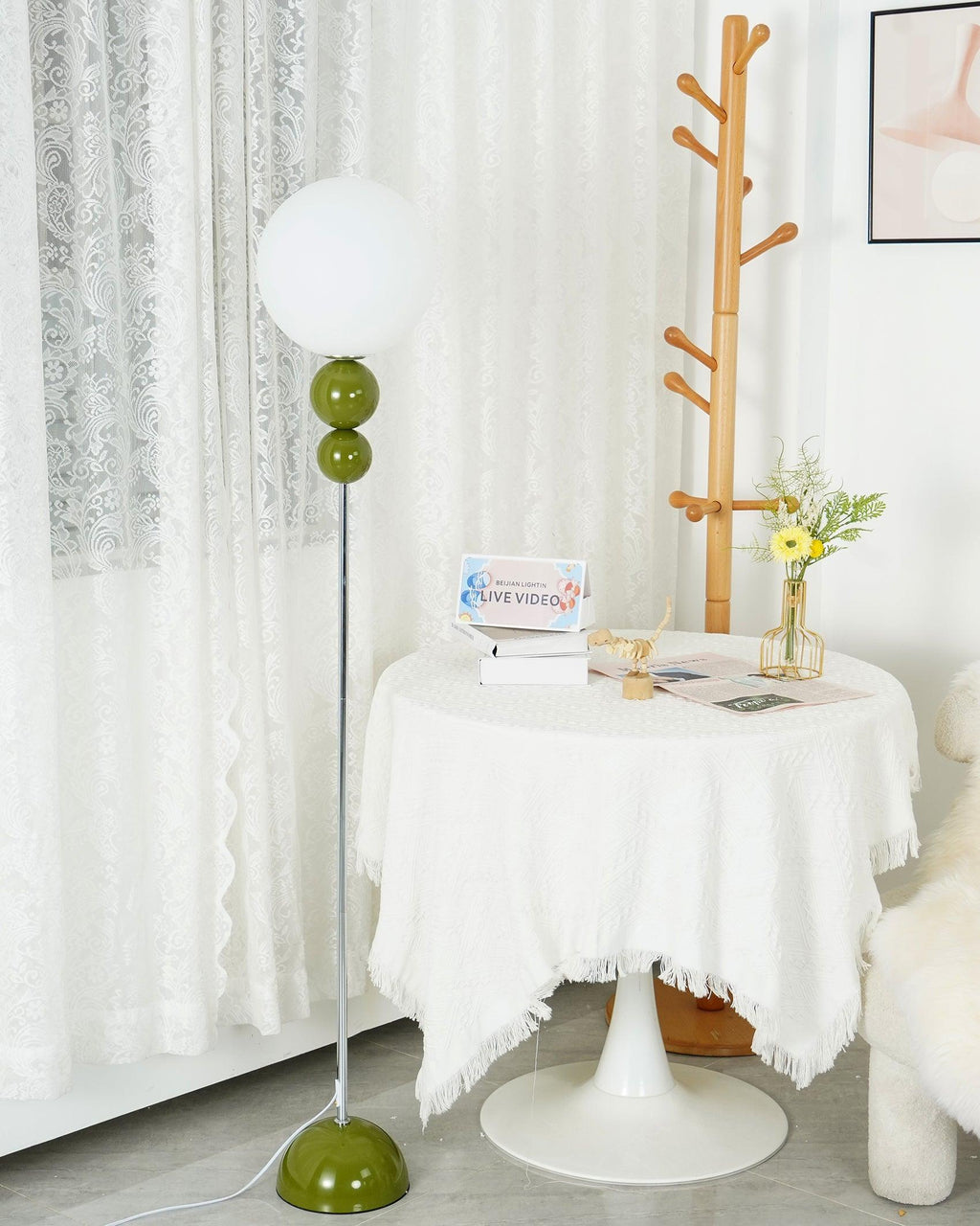 Lumara Floor Lamp in Metal and Glass with Modern Style