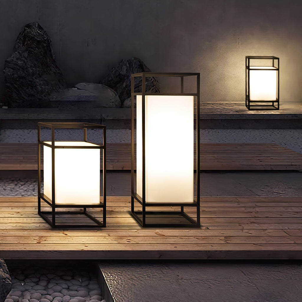 Architektoniczna lampa w formie latarni skrzynkowej | Ventumra