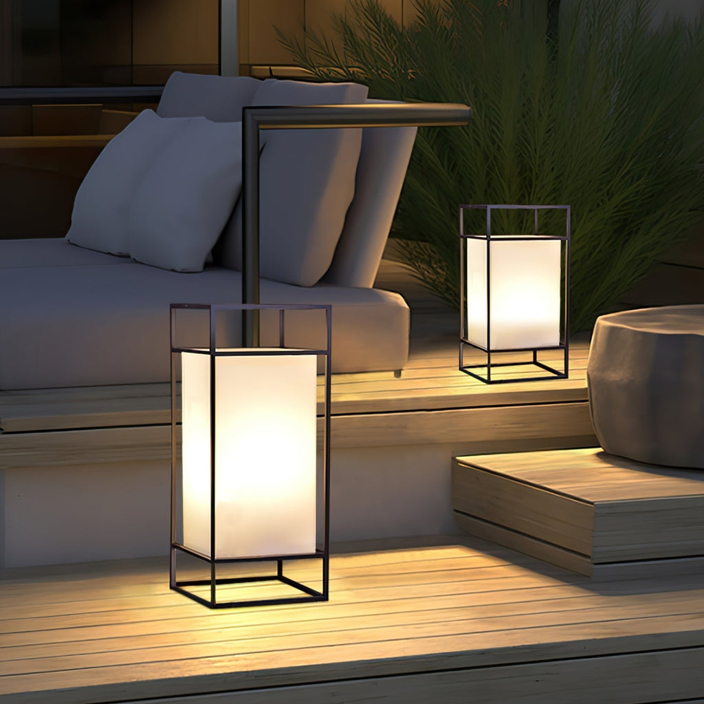 Architektoniczna lampa w formie latarni skrzynkowej | Ventumra