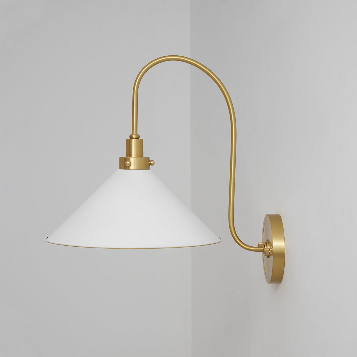 Arden Tapered Wall Sconce | Ventumra