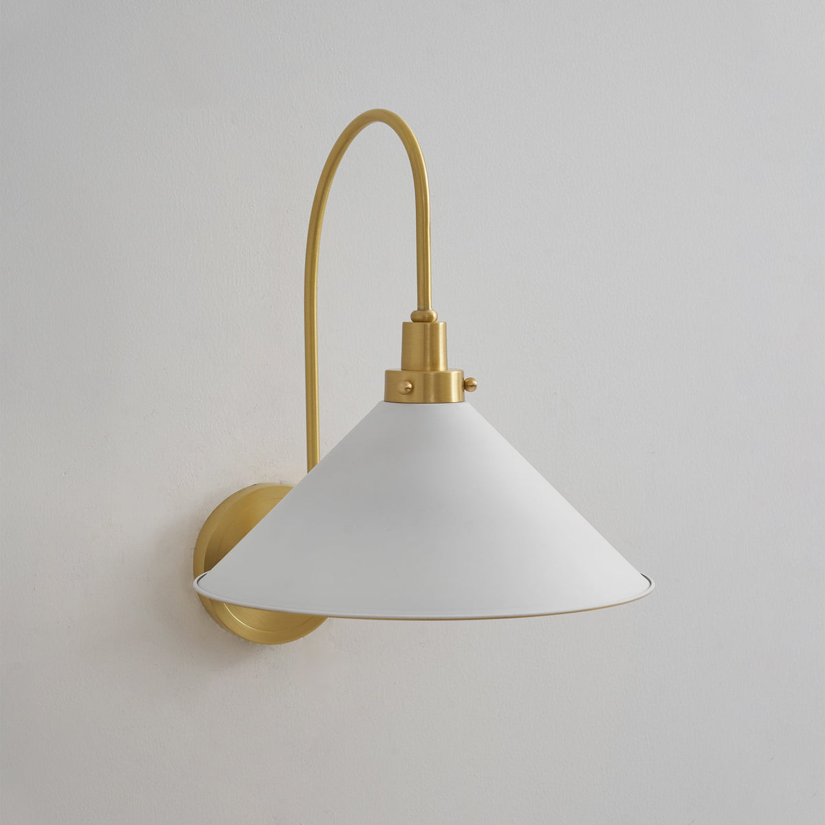 Arden Tapered Wall Sconce | Ventumra