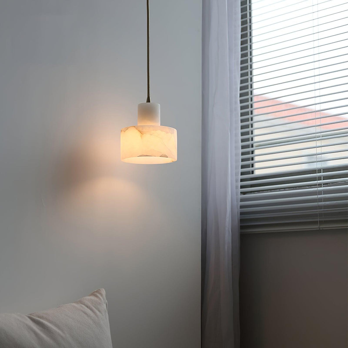 Nordic Alabaster Pendant Light | Ventumra