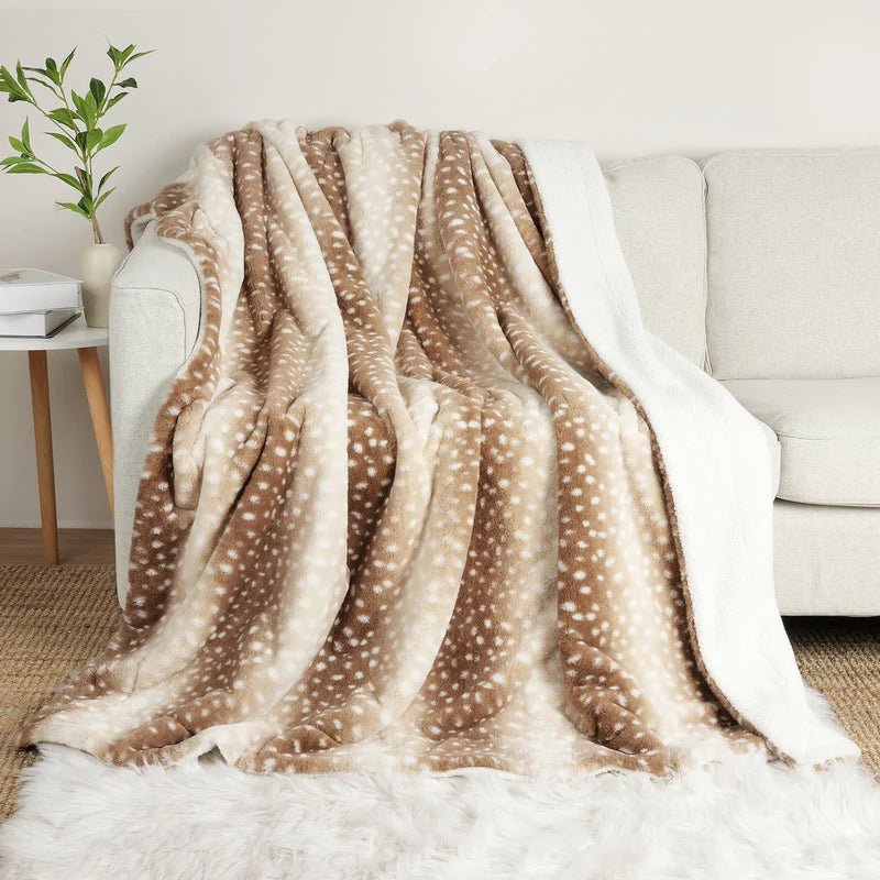NatureNest Reversible Wild Fur Throw — Deer Motif Cozy Plush Blanket