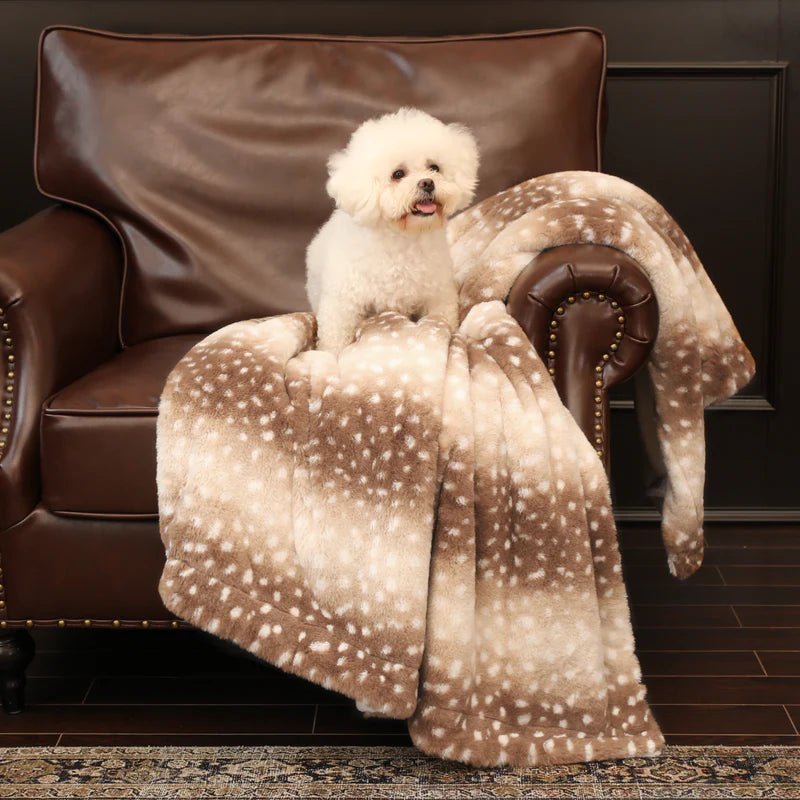 NatureNest Reversible Wild Fur Throw — Deer Motif Cozy Plush Blanket