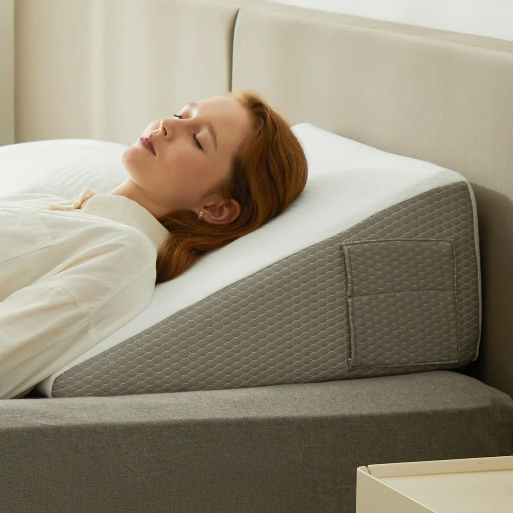 Cuscino a cuneo inclinato Deluxe — Design a pendenza graduale, interno ad alta densità