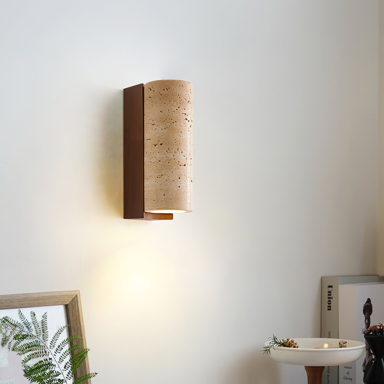 Nula Natural Travertine Wall Lamp | ventumra