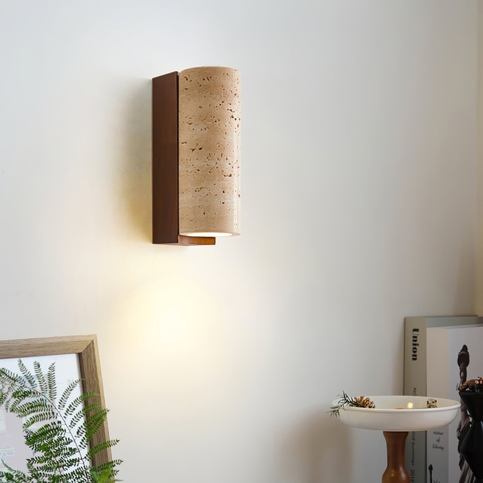 Nula Natural Travertine Wall Lamp | ventumra
