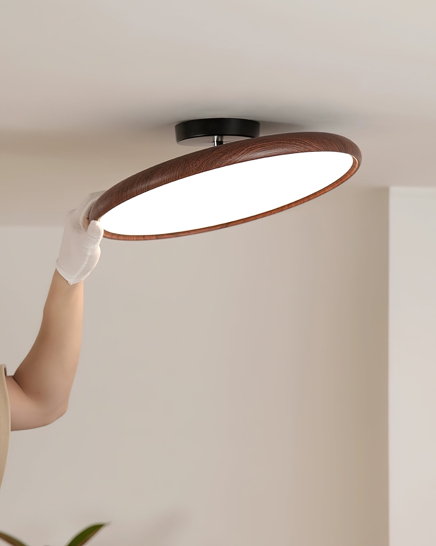 Cavelo Oval Semi-Flush Ceiling Light | ventumra