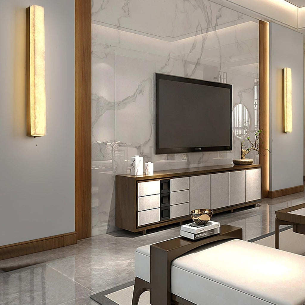 Isen Linear Brass Alabaster Wall Lamp | ventumra