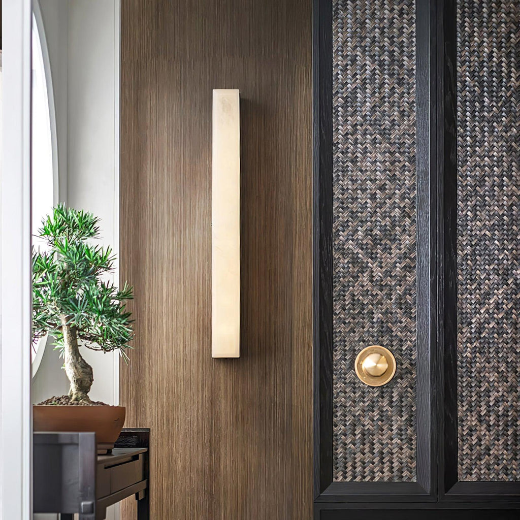 Isen Linear Brass Alabaster Wall Lamp | ventumra