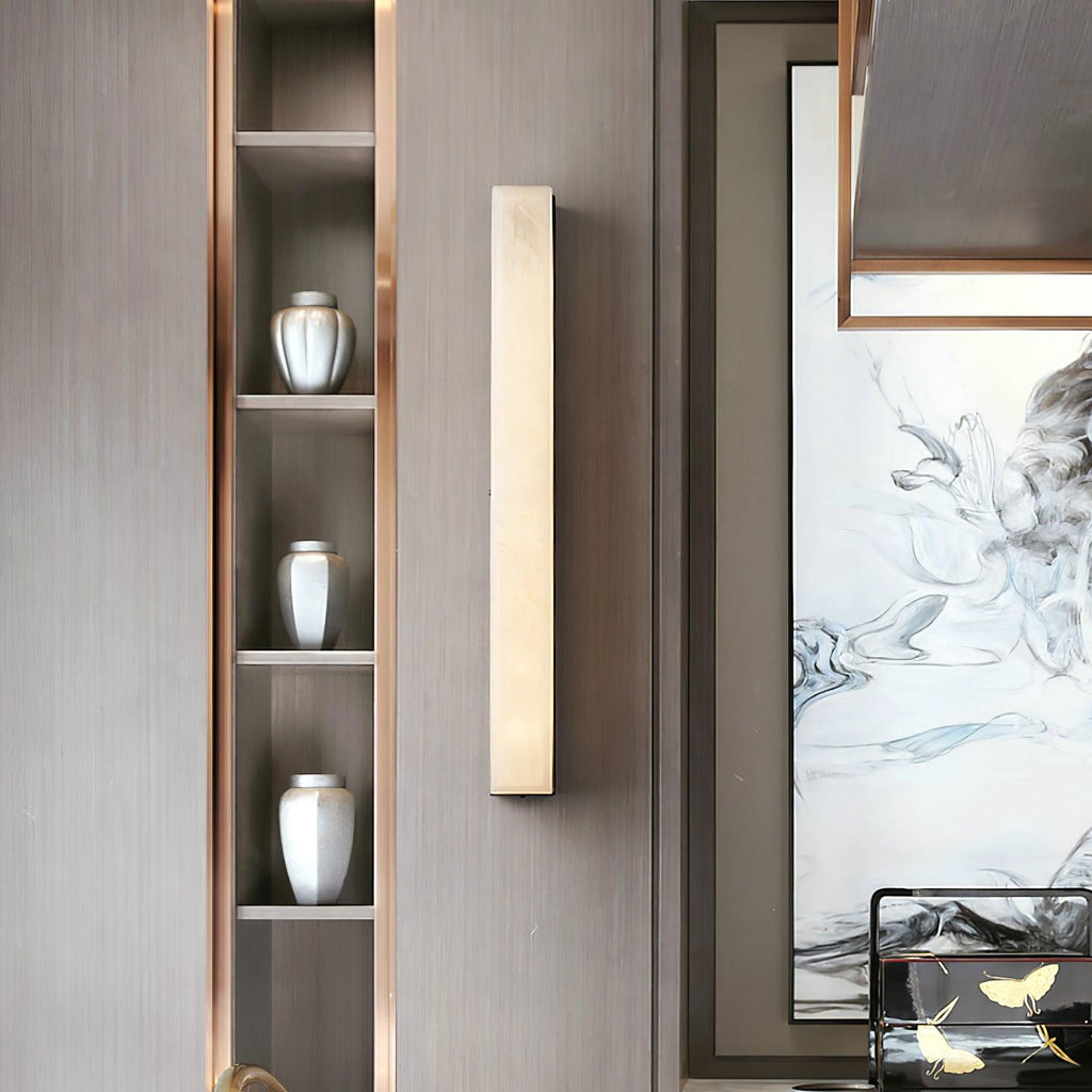 Isen Linear Brass Alabaster Wall Lamp | ventumra
