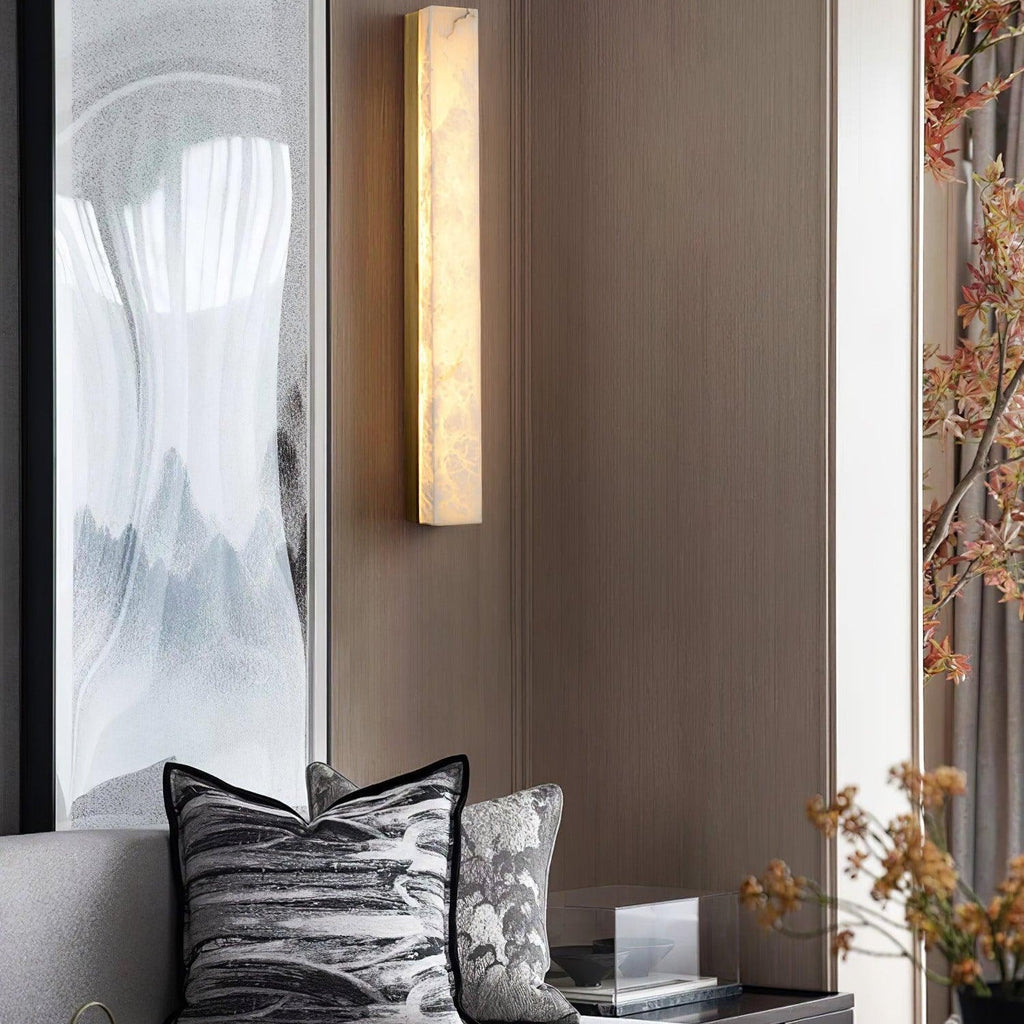 Isen Linear Brass Alabaster Wall Lamp | ventumra