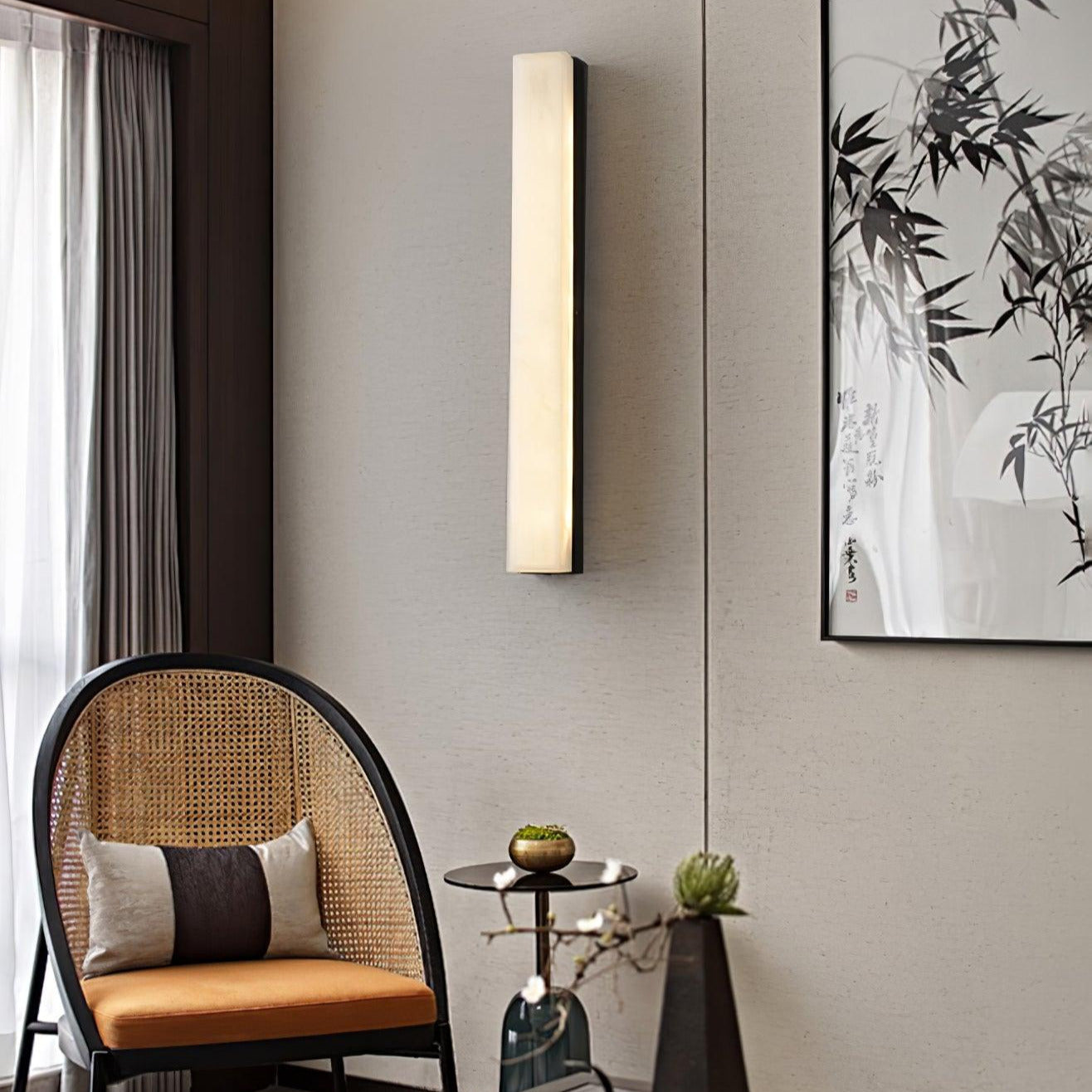 Kristy Linear Brass  Alabaster Wall Lamp | ventumra