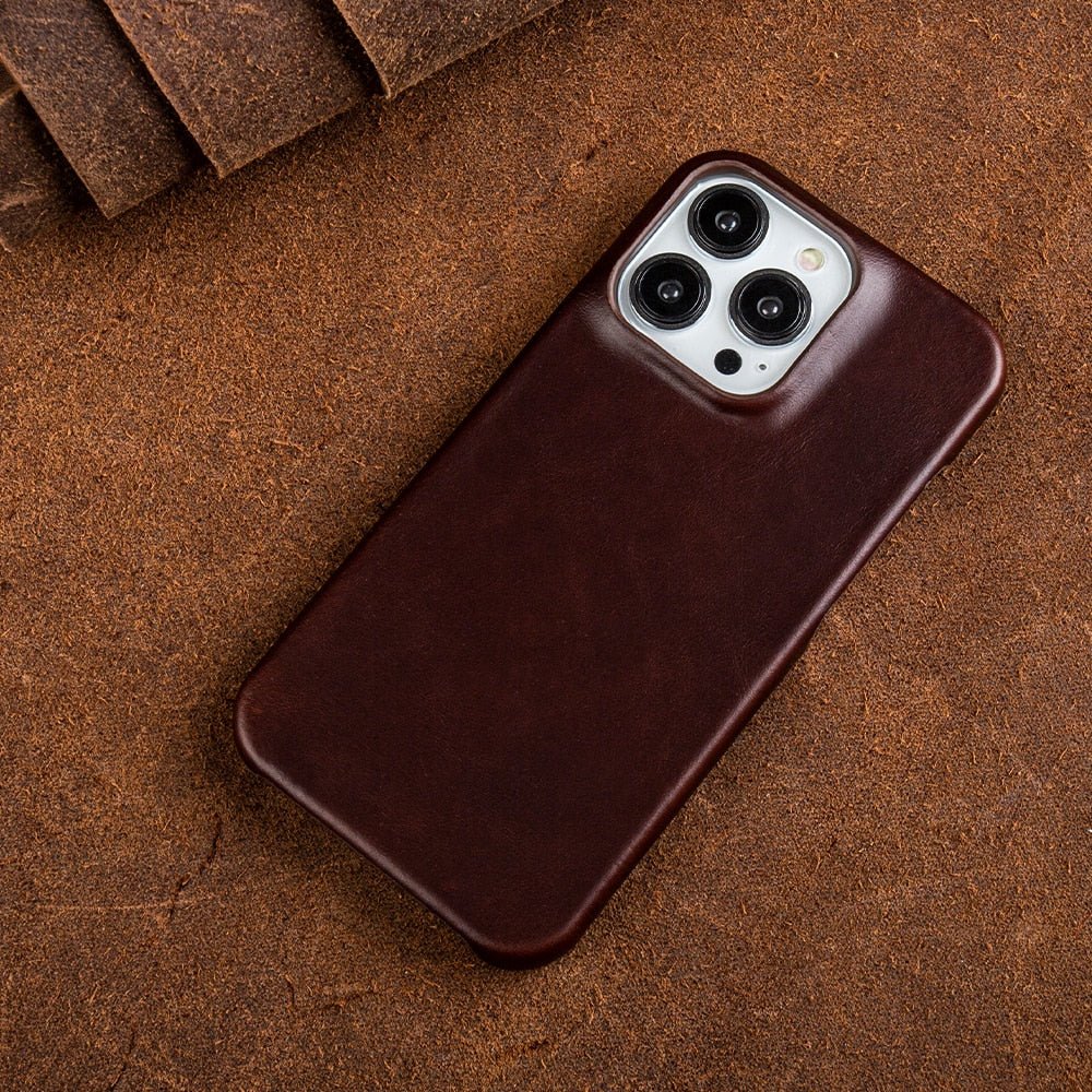 Cover AurumHide MagSafe per iPhone — Pregiata pelle naturale, rivestimento a cera d’olio