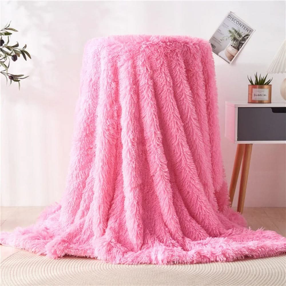 VelvetLush Coperta in ecopelliccia — Superficie morbida e testurizzata, trattiene il calore
