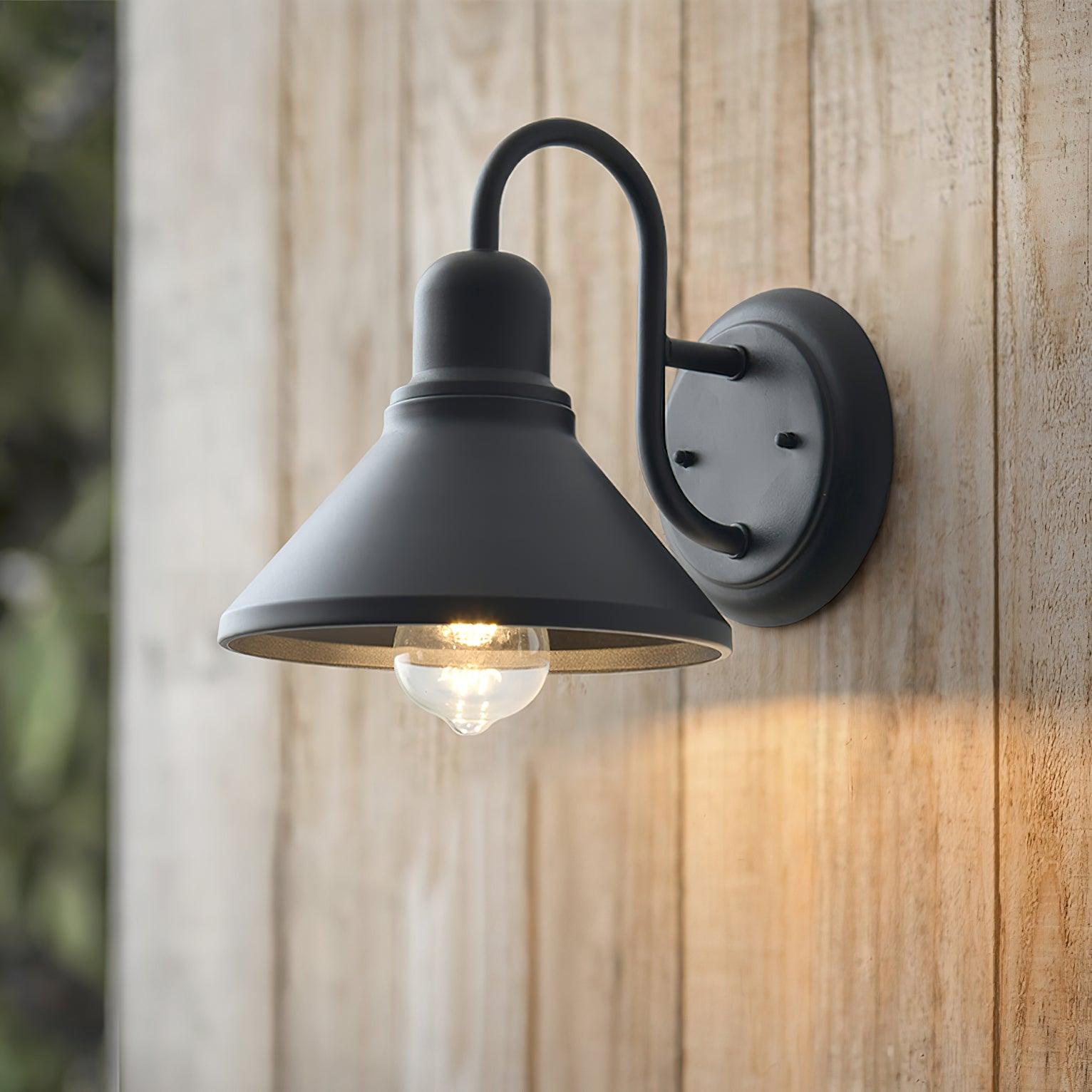 Ray Vintage Cone-shaped Ourdoor Wall Lamp | ventumra