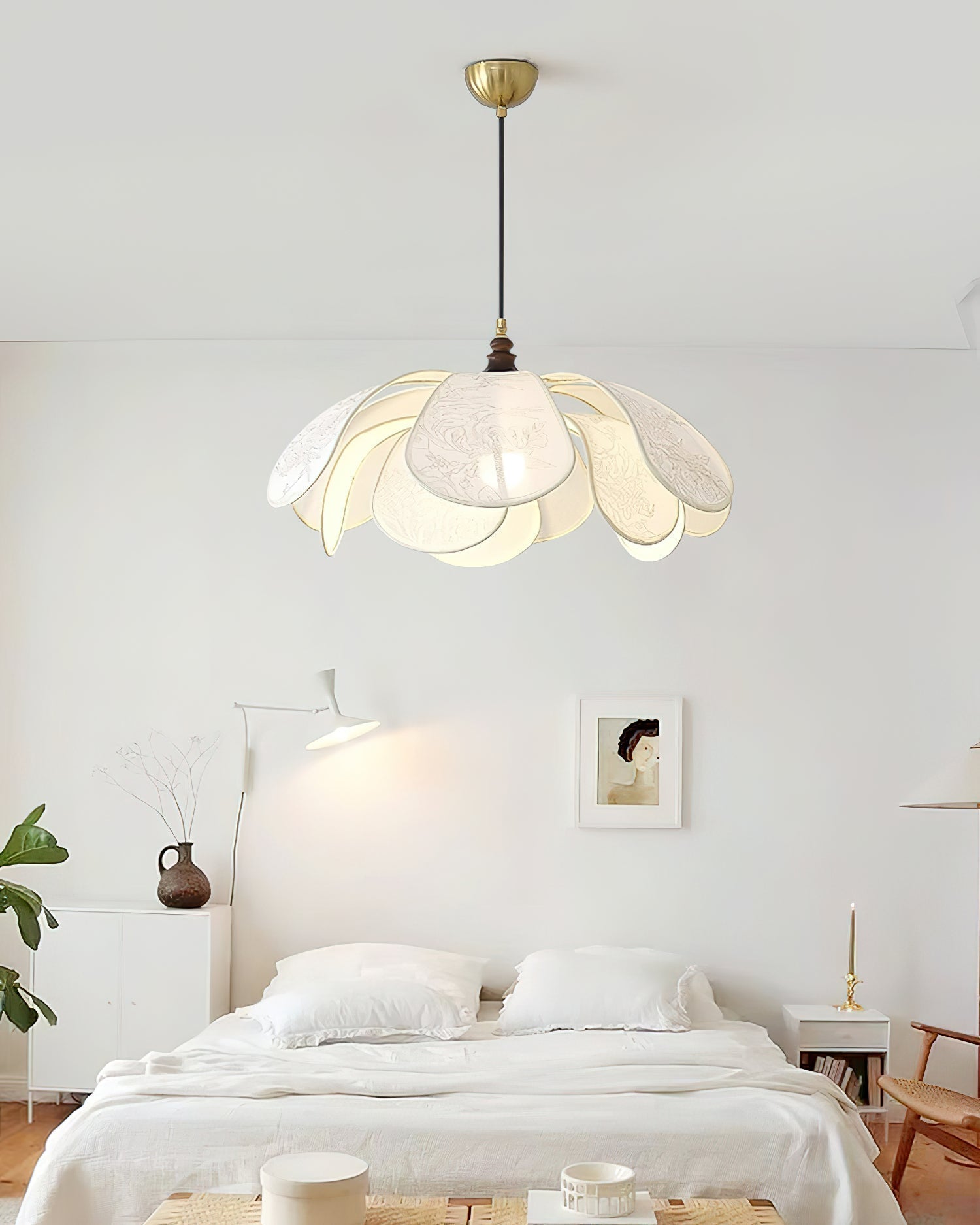 Liora Bloom Modern Pendant Light With E26 E27 LED Compatible