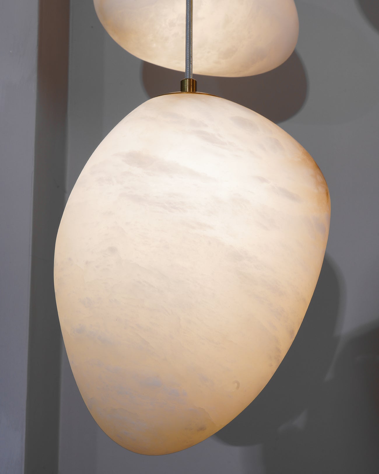 Goose Pendant Lamp Alabaster Brass Sophistication | ventumra