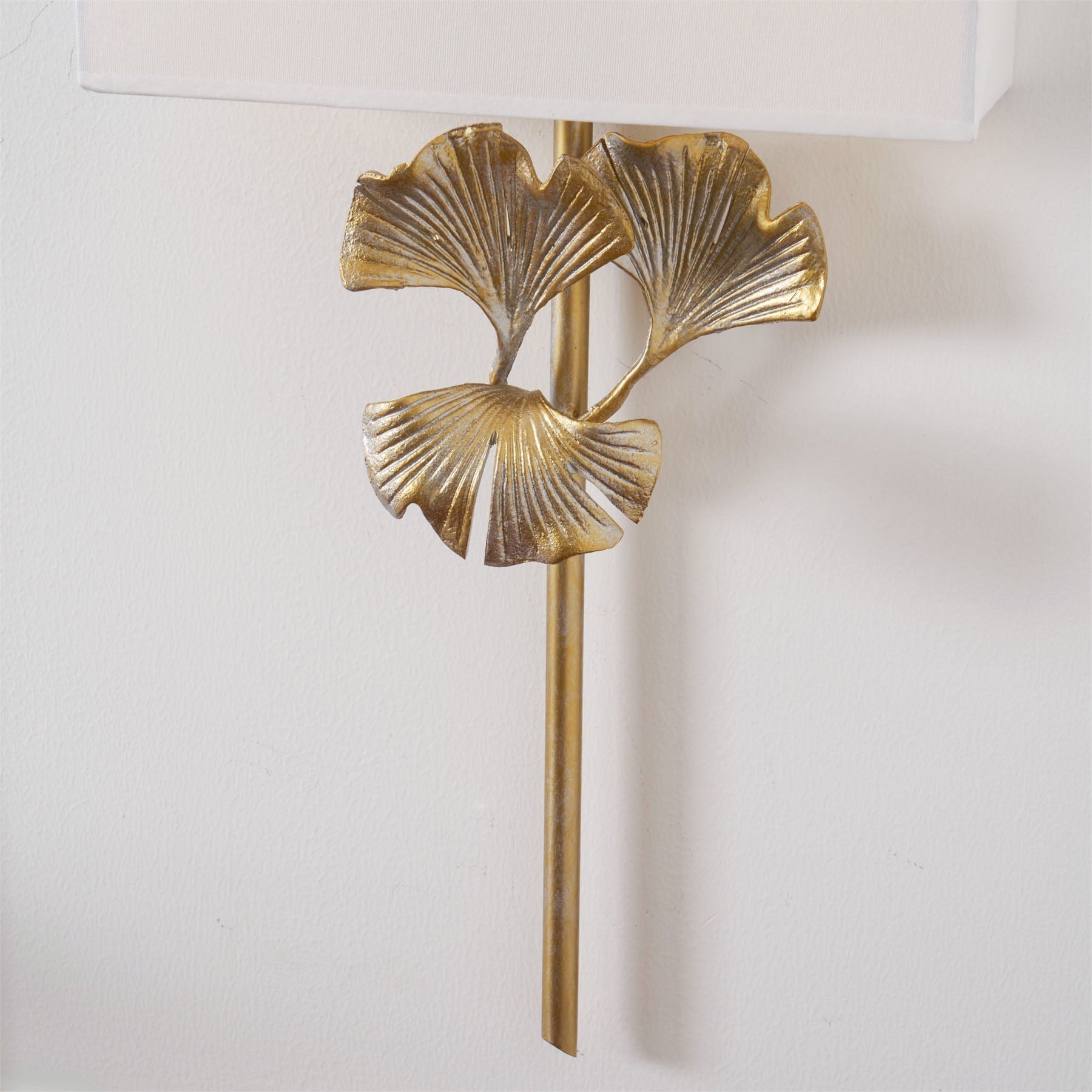 Daisy Wall Lamp Ginkgo Leaf | ventumra