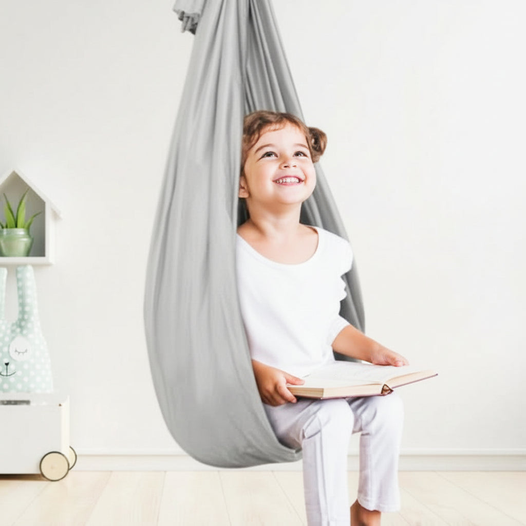 Altalena terapeutica ritmica SereniSwing — Design a dondolio costante per bambini