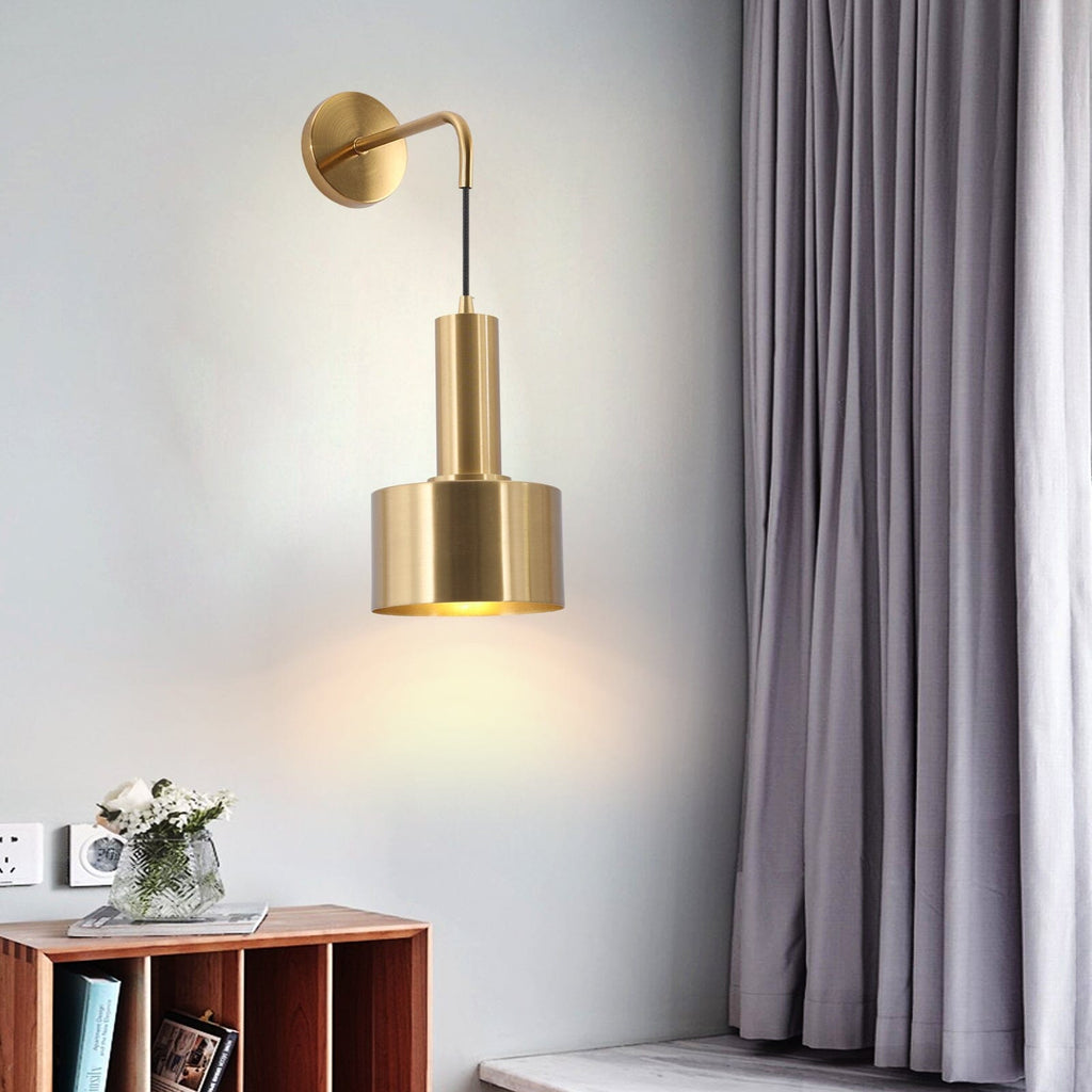 Solara Gold Adjustable Wall Lamp for Modern Living Spaces